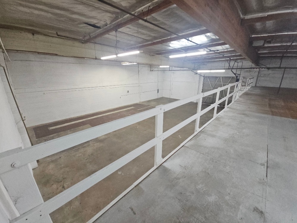 2041 E Gladstone St, Glendora, CA à louer Photo intérieure– Image 1 sur 15