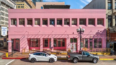 415 Broadway, San Diego, CA à louer Photo intérieure– Image 2 sur 20