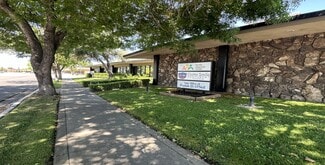 Plus de détails pour 1035 W Robinhood Dr, Stockton, CA - Bureau à louer