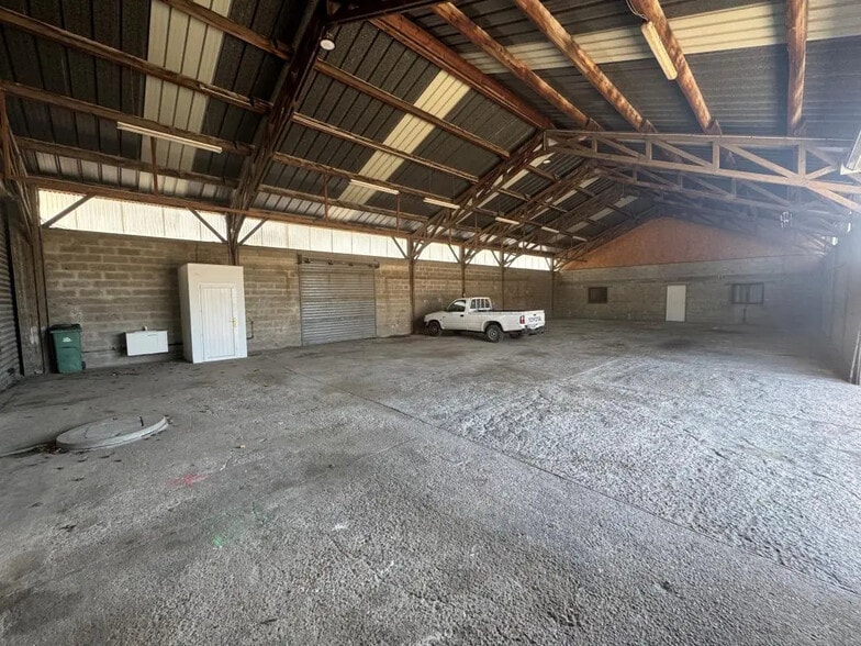 Bureau dans Porcheville à louer - Photo intérieure – Image 1 sur 10