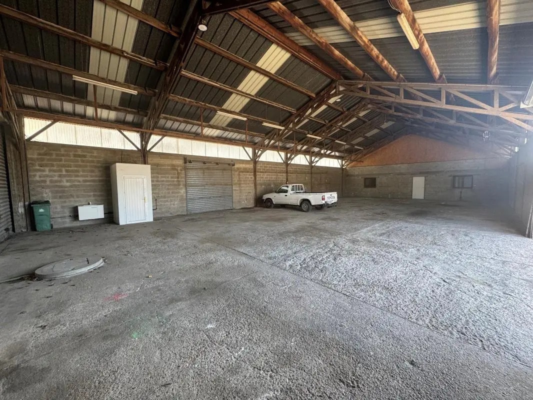 Bureau dans Porcheville à louer Photo intérieure– Image 1 sur 11