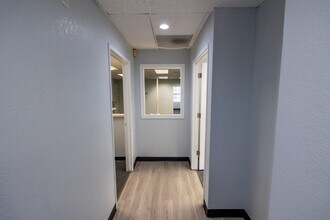 6215 N Fresno St, Fresno, CA à louer Photo intérieure– Image 2 sur 16