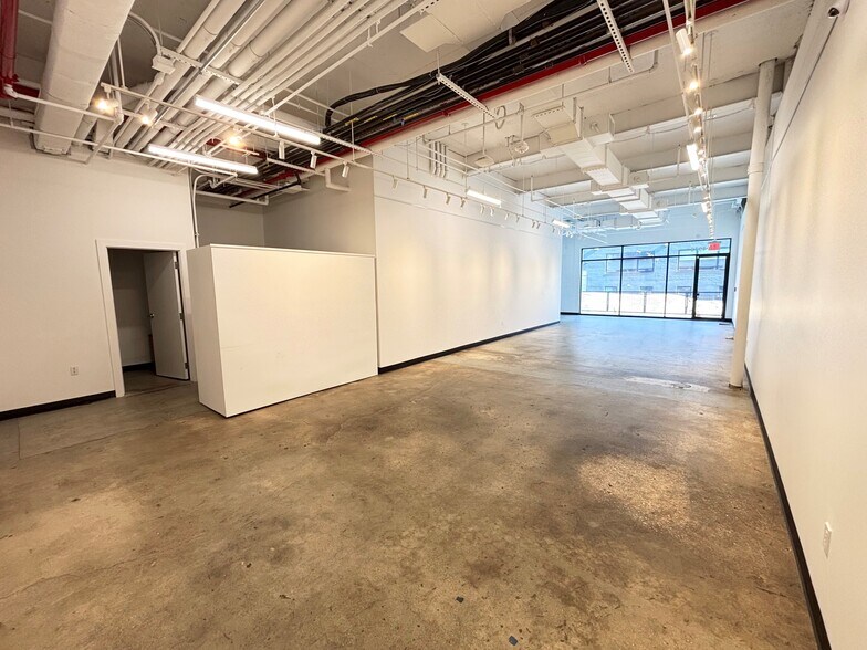4346 12th St, Long Island City, NY à louer - Photo intérieure – Image 3 sur 6