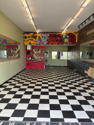 Plus de détails pour 823 Ocean Front Walk, Venice, CA - Local commercial à louer