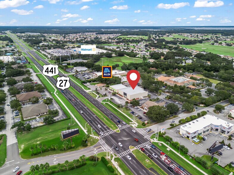 13891 N Us Highway 441, Lady Lake, FL à louer - Photo de l’immeuble – Image 2 sur 12