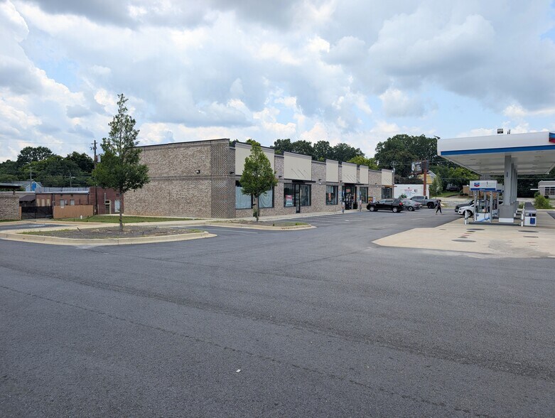 1631 13th Ave, Columbus, GA à louer - Photo de l’immeuble – Image 3 sur 13
