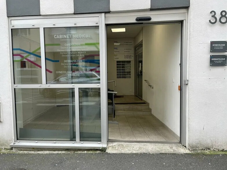 Bureau dans Brest à louer - Photo de l’immeuble – Image 3 sur 3