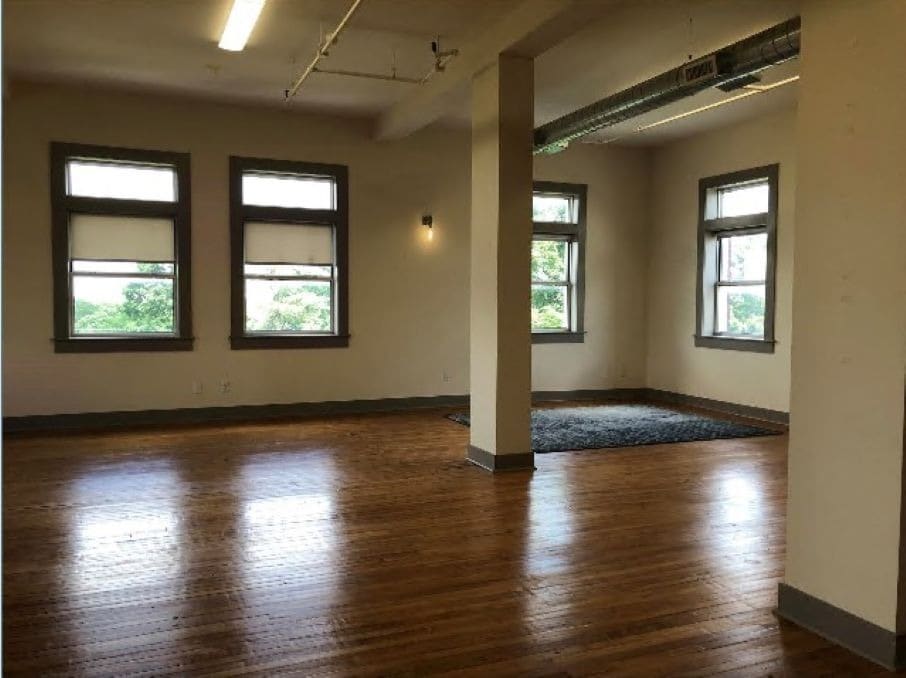 1111 W 39th St, Kansas City, MO à louer Photo intérieure– Image 1 sur 8