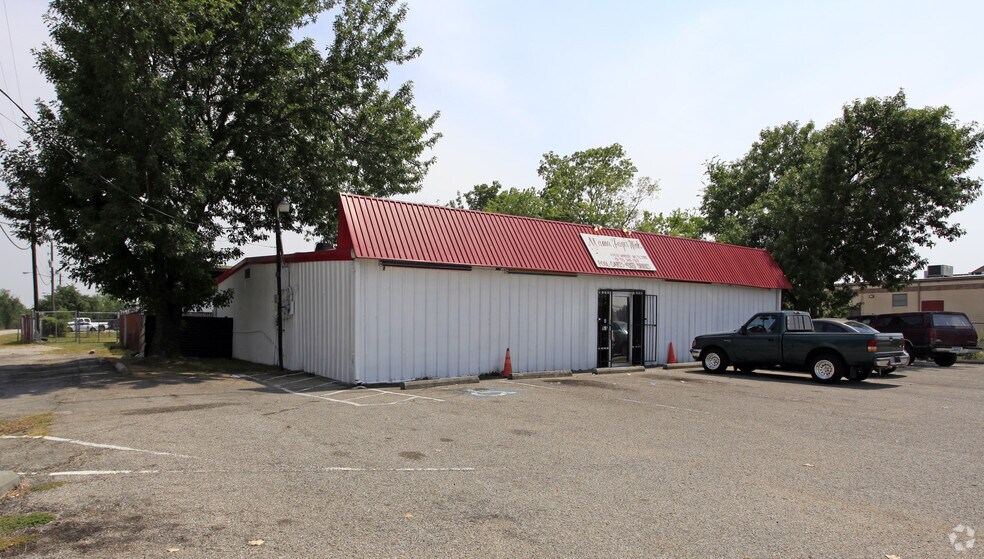 9210 Winkler Dr, Houston, TX à vendre - Photo de l’immeuble – Image 2 sur 2