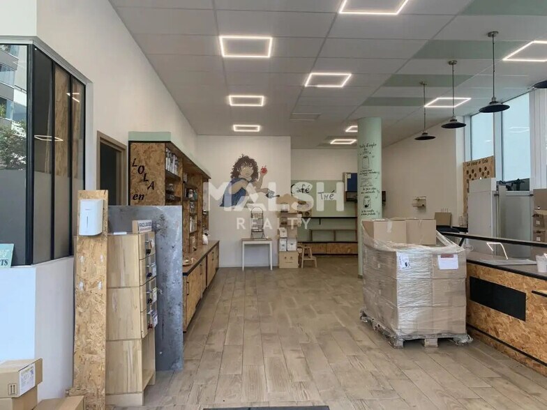 Local commercial dans Lyon à louer - Photo de l’immeuble – Image 2 sur 5