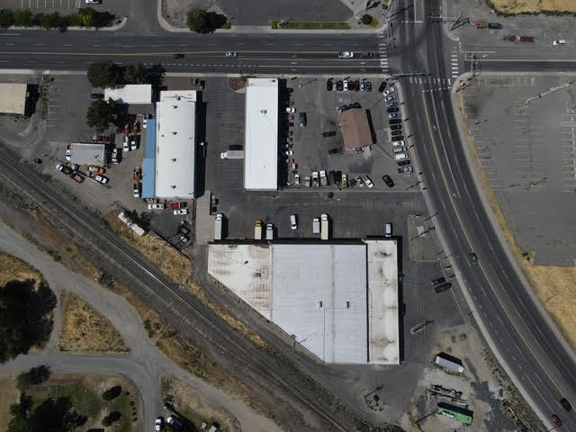 518 E 1st Ave, Kennewick, WA à louer - Photo de l’immeuble – Image 2 sur 11