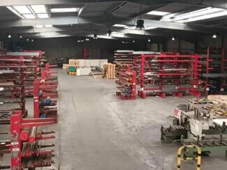 Plus de détails pour Industriel/Logistique à louer