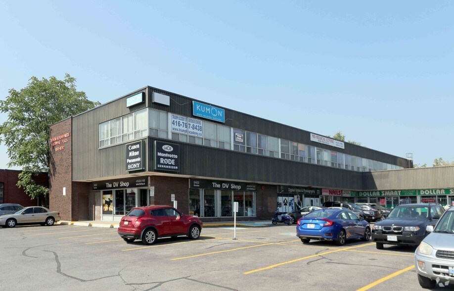 3406-3422 Dundas St, Toronto, ON à louer - Photo principale – Image 1 sur 10