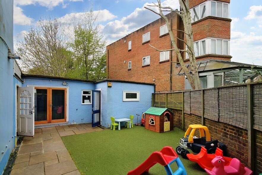40 Keymer Rd, Hassocks à vendre - Photo de l’immeuble – Image 3 sur 21