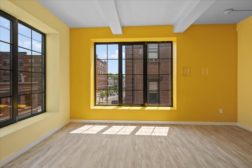 125 N Main St, Port Chester, NY à louer - Photo de l’immeuble – Image 3 sur 11