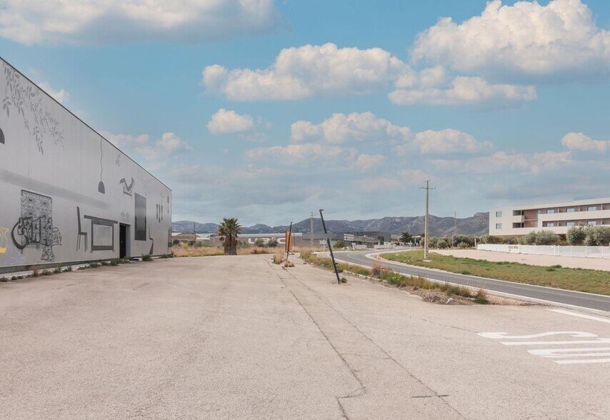 Local commercial dans La Sénia, Tarragona à vendre - Photo de l’immeuble – Image 3 sur 11