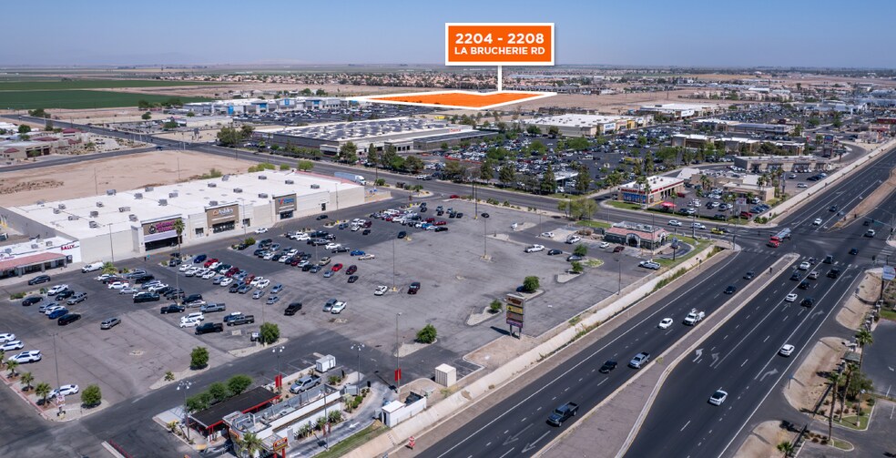 2204-2208 La Brucherie Rd, El Centro, CA à vendre - Photo de l’immeuble – Image 2 sur 4