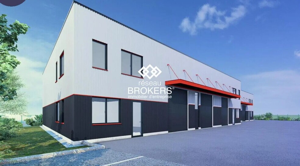 Local d'activités dans Savigneux à vendre - Photo de l’immeuble – Image 3 sur 6