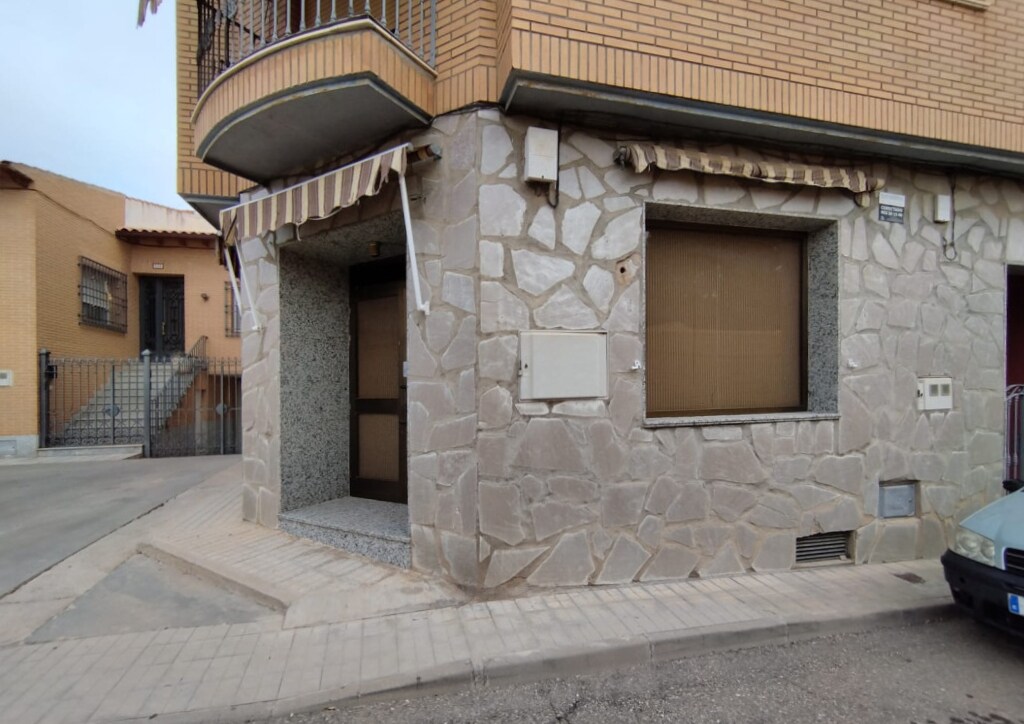 Local commercial dans Villacañas, Toledo à louer Photo de l’immeuble– Image 1 sur 5