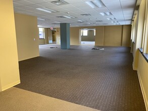 1776 N Meridian St, Indianapolis, IN à louer Photo intérieure– Image 2 sur 5