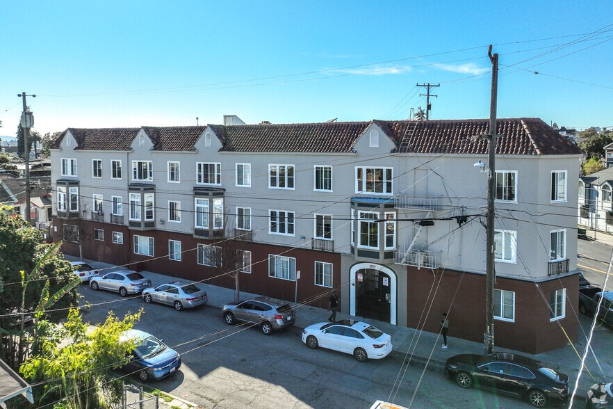 181 Units - 8%-8.7% CAP EZ Management portefeuille de 4 biens à vendre sur LoopNet.fr - Photo de l’immeuble – Image 3 sur 4