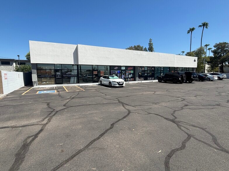 1324-1326 W University Dr, Tempe, AZ à louer - Photo de l’immeuble – Image 2 sur 8