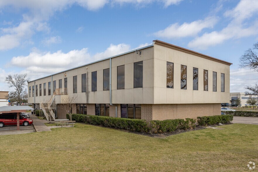 1506 E Broadway St, Pearland, TX à louer - Photo de l’immeuble – Image 2 sur 5