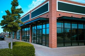 1200-1260 W Covell Rd, Edmond, OK à louer Photo de l’immeuble– Image 1 sur 7