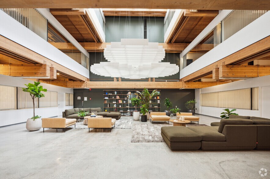 4444 W Lakeside Dr, Burbank, CA à louer - Photo intérieure – Image 1 sur 20