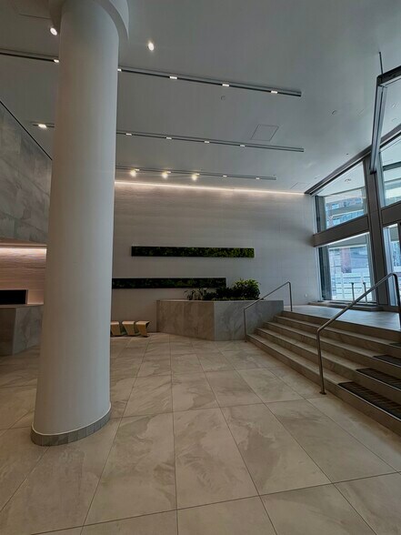 1801 Av Mcgill Collège, Montréal, QC à louer - Hall d’entrée – Image 3 sur 7