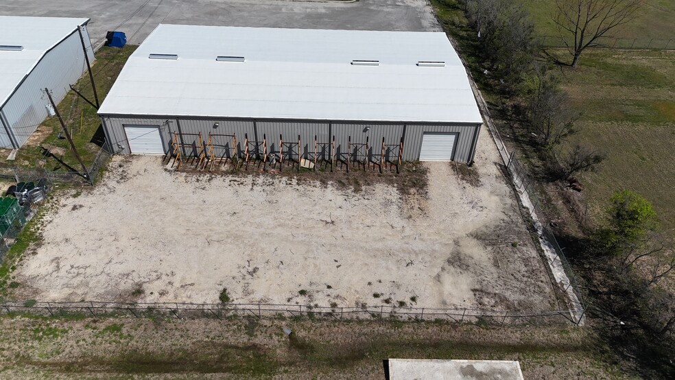 2061 Clovis R Barker Rd, San Marcos, TX à louer - Photo de l’immeuble – Image 2 sur 10