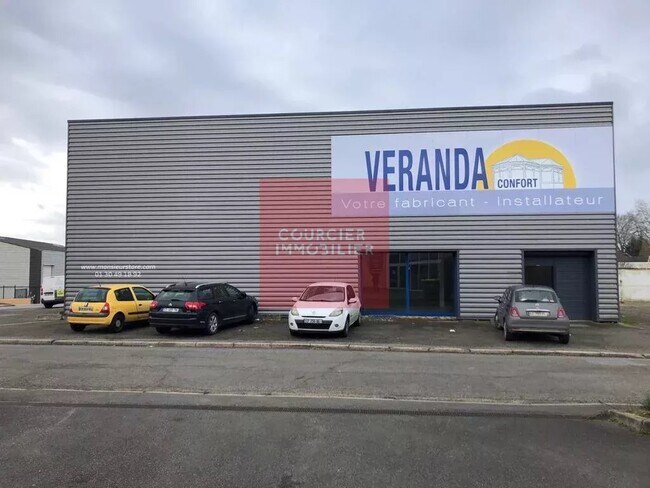 Plus de détails pour Local d'activités à louer