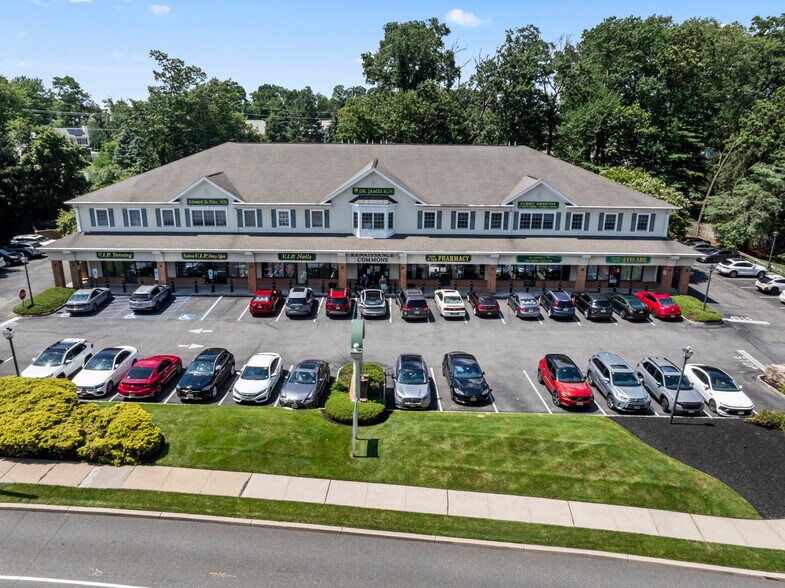 333 Forsgate Dr, Jamesburg, NJ à louer - Photo de l’immeuble – Image 3 sur 6