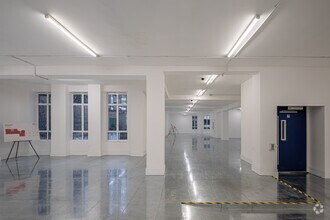 22 Upper Woburn Pl, Londres à louer Photo intérieure– Image 2 sur 6