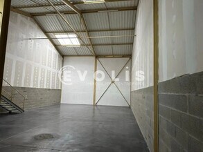 225 Avenue Des Marronniers, Bourgoin-Jallieu à louer Photo intérieure– Image 2 sur 19