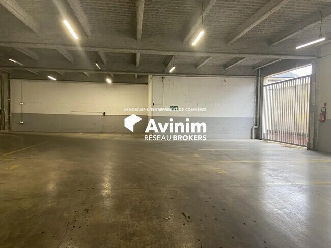 Plus de détails pour Industriel/Logistique à louer