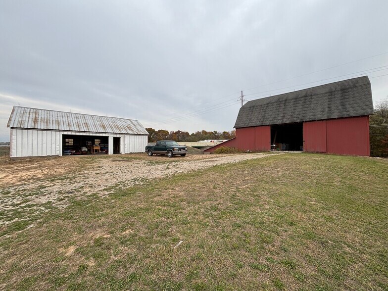 52395 County Road 29, Bristol, IN à vendre - Photo de l’immeuble – Image 1 sur 9