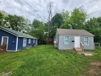 Plus de détails pour 411 & 413 Chikasaw St and 402 and 412 S State St, Tahlequah, OK - Logement à vendre