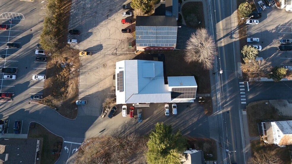 24 Pleasant St, Conway, NH à vendre - Photo de l’immeuble – Image 3 sur 57