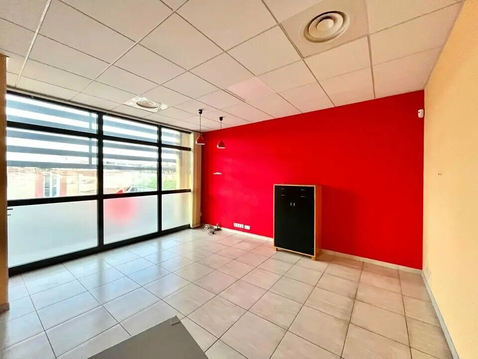 Bureau dans Puget-sur-Argens à louer Photo intérieure– Image 1 sur 5