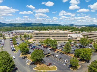 Plus de détails pour 1 Mercy Ln, Hot Springs, AR - Santé à vendre