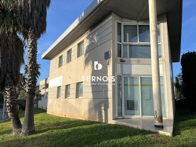 Bureau dans La Valette-du-Var à louer - Photo de l’immeuble – Image 3 sur 4