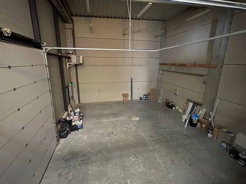 Bureau dans Saint-Quentin-Fallavier à louer - Photo intérieure – Image 3 sur 6