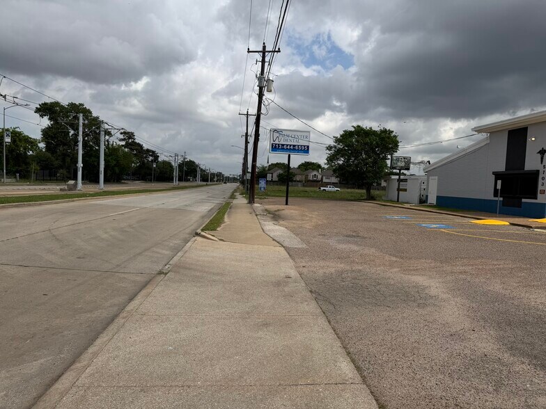 5703 Martin Luther King Blvd, Houston, TX à vendre - Photo de l’immeuble – Image 3 sur 12