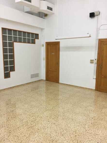 Local commercial dans Elda, Alicante à vendre - Photo intérieure – Image 3 sur 6
