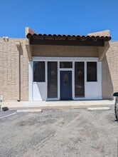 74040 El Paseo, Palm Desert, CA à louer Photo intérieure– Image 1 sur 6