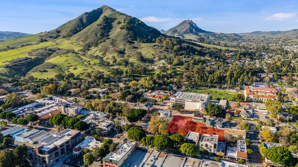 655 Monterey St, San Luis Obispo, CA à vendre - Photo de l’immeuble – Image 2 sur 6