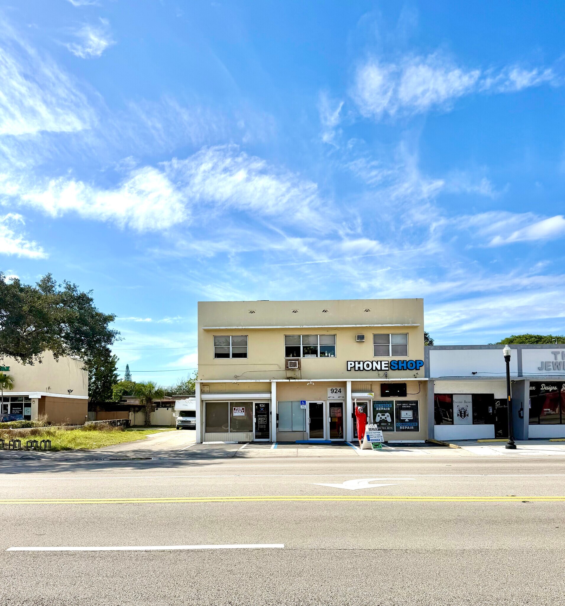 924-926 N Federal Hwy, Hollywood, FL à louer Photo principale– Image 1 sur 3