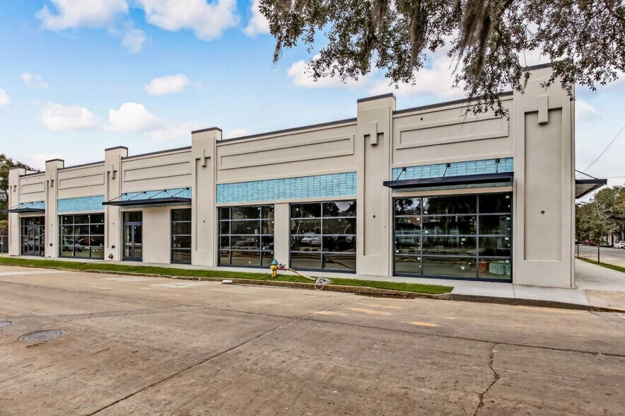 2400 Bull St, Savannah, GA à louer - Photo de l’immeuble – Image 2 sur 6