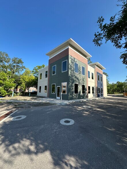 1419 Kingsley Ave, Orange Park, FL à louer - Photo de l’immeuble – Image 2 sur 33